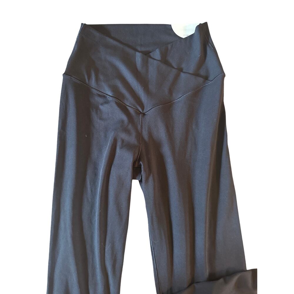 AERIE FLARE PANTS - NEW WITH TAGS- size Medium - Picture 2 of 4